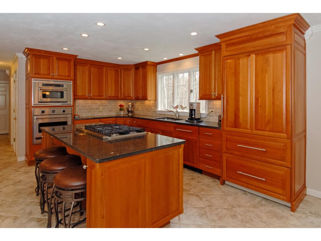 24 Gifford Farm Road Stratham, NH 03885 - Photo 7 of 31