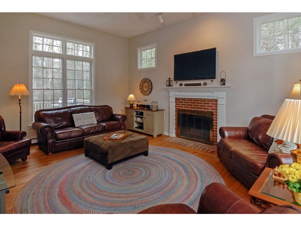 24 Gifford Farm Road Stratham, NH 03885 - Photo 8 of 31