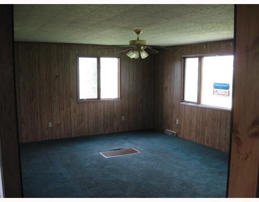 212 South Miller Road Dayton, PA 16222 - Photo 4 of 11 Living Room.