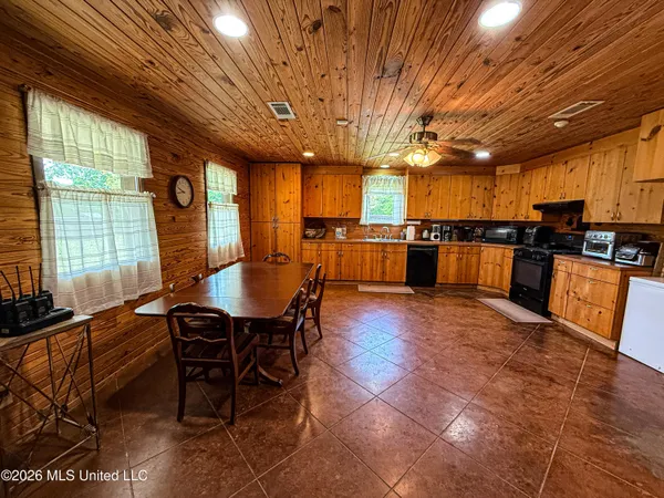 $650,000 | 106 Crockrell Road, Lexington, MS 39095