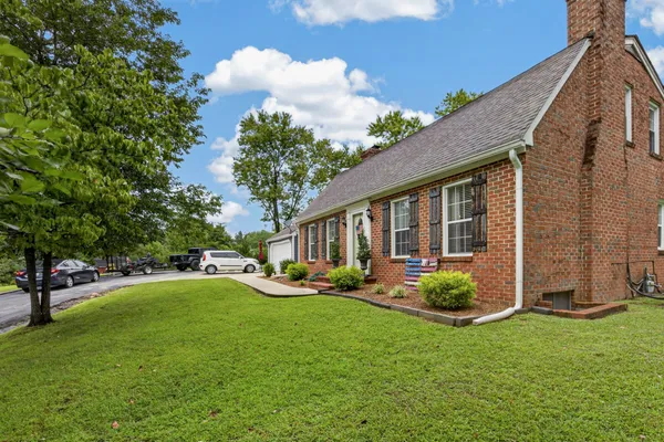 $344,929 | 115 Sunset Drive, Livingston, TN 38570
