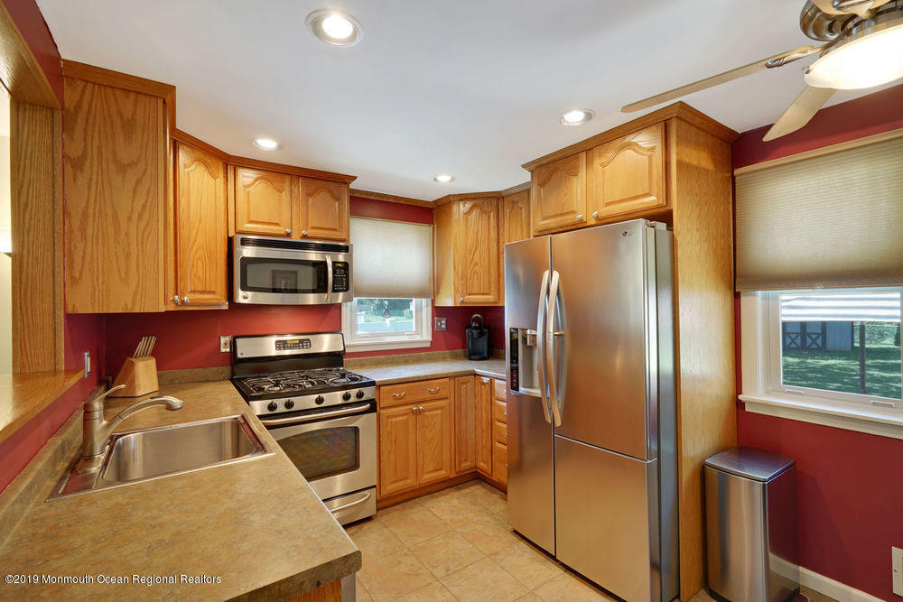 7 Mallory Way Hamilton, NJ 08610 - Photo 13 of 44 015_dsc04261-dsc04265