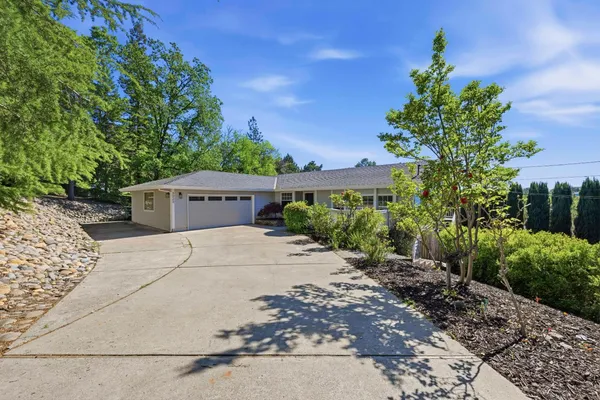 $669,999 | 3020 Oakwood Road, Cameron Park, CA 95682