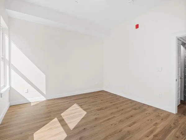 $2,950 | 14 William Street, Unit 4, Worcester, MA 01609