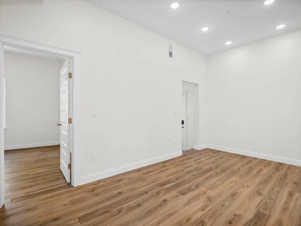 $2,950 | 14 William Street, Unit 4, Worcester, MA 01609