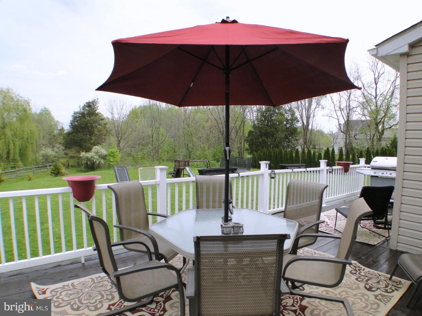 107 Sunset Road Oxford, PA 19363 - Photo 23 of 23 Deck