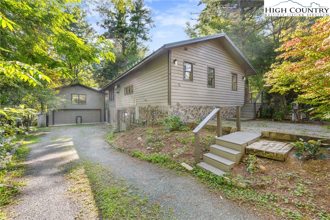 36 Key Field Loop Newland, NC 28657 - Photo 1 of 37