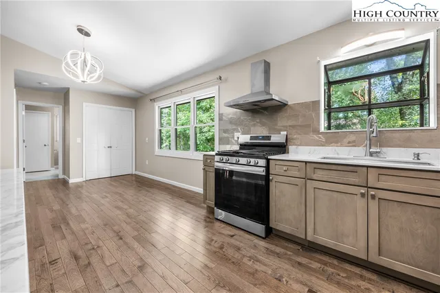 $599,000 | 36 Key Field Loop, Newland, NC 28657