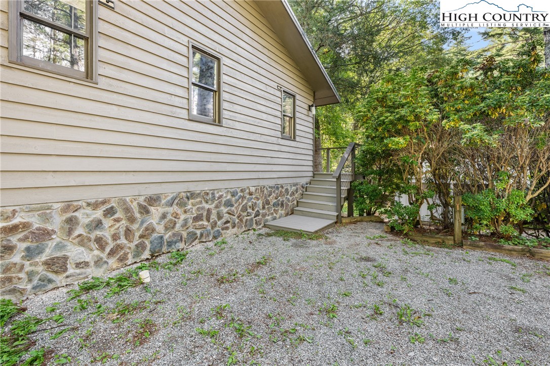 36 Key Field Loop Newland, NC 28657 - Photo 32 of 37