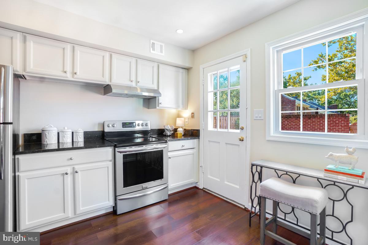 8345 Forrester Boulevard Springfield, VA 22152 - Photo 13 of 30 View of the kitchen's breakfast knook