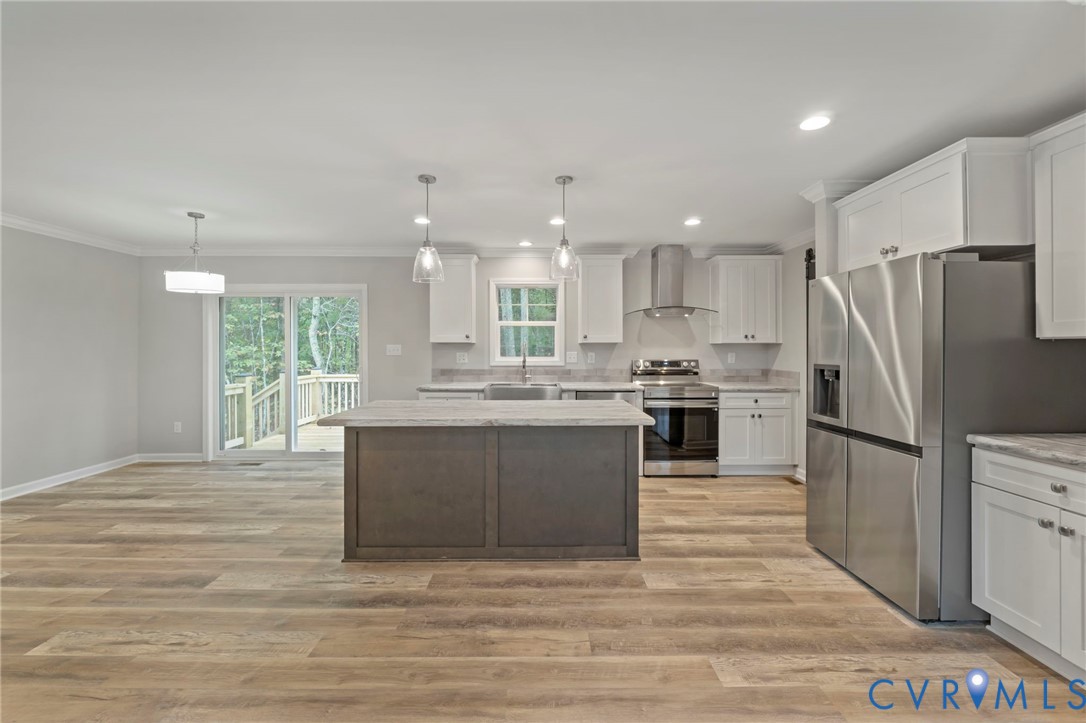 46 Union Church Road Palmyra, VA 22963 - Photo 10 of 50 Kitchen with a center island, decorative light fix