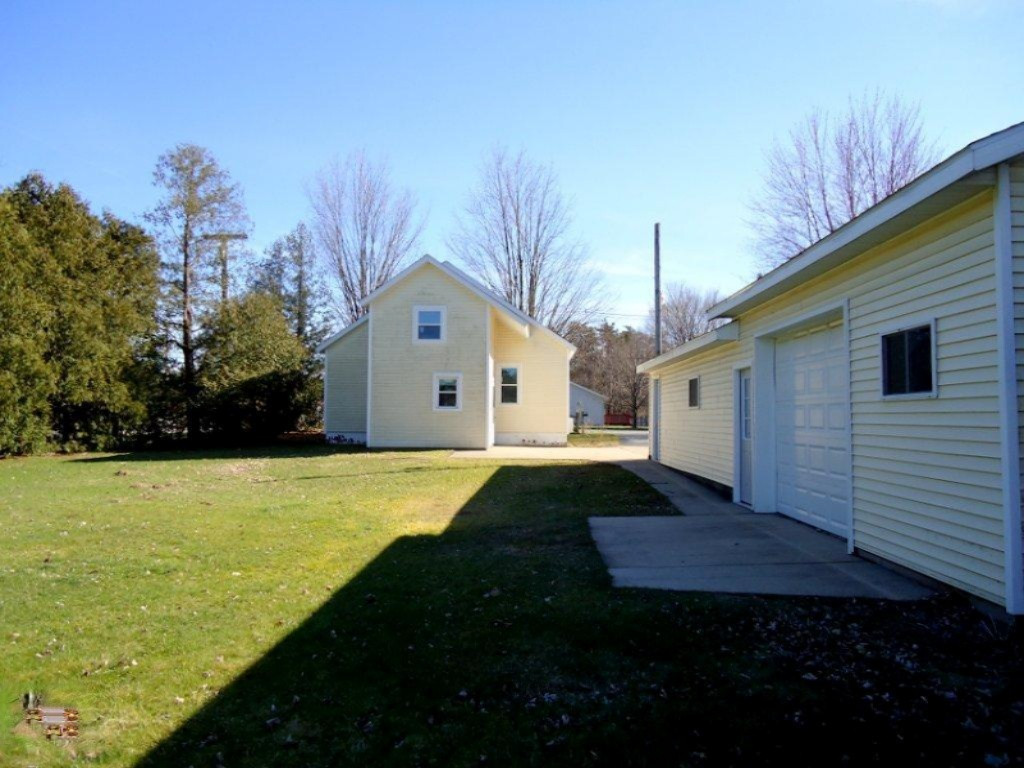 11990 Heights Ravenna Road Ravenna, MI 49451 - Photo 8 of 24 DSC00132