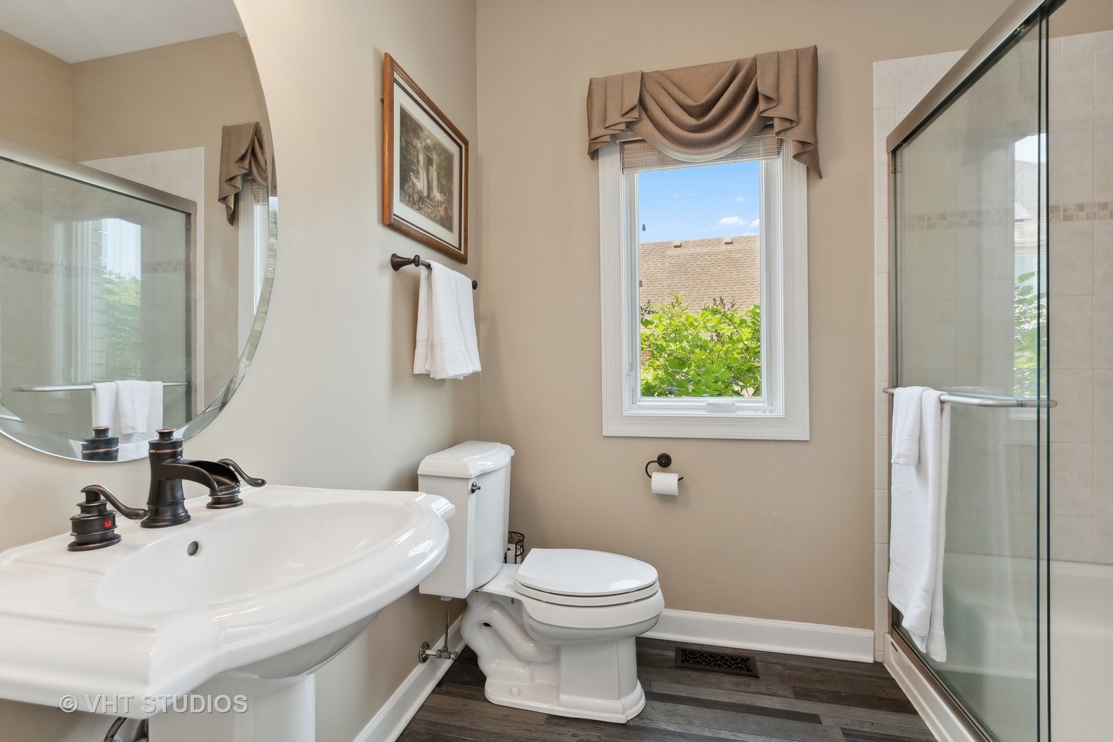 21170 Sage Brush Lane Mokena, IL 60448 - Photo 29 of 66 a bathroom with a sink and a mirror