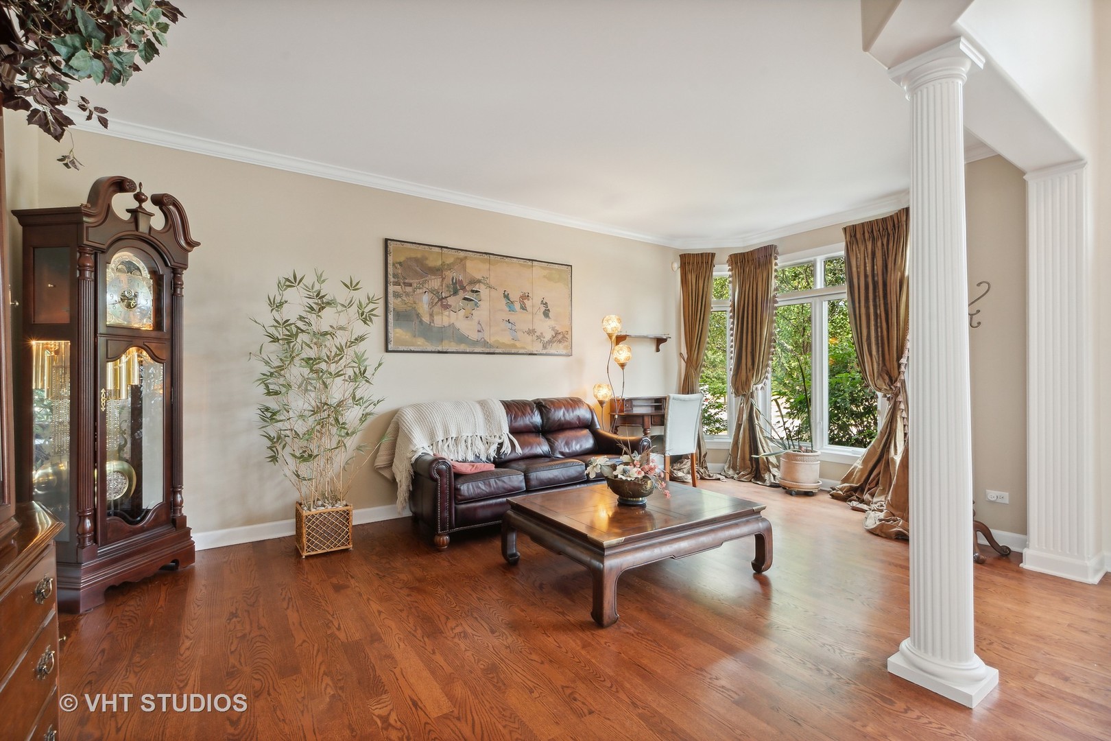 21170 Sage Brush Lane Mokena, IL 60448 - Photo 31 of 66 a living room with furniture and a wooden floor