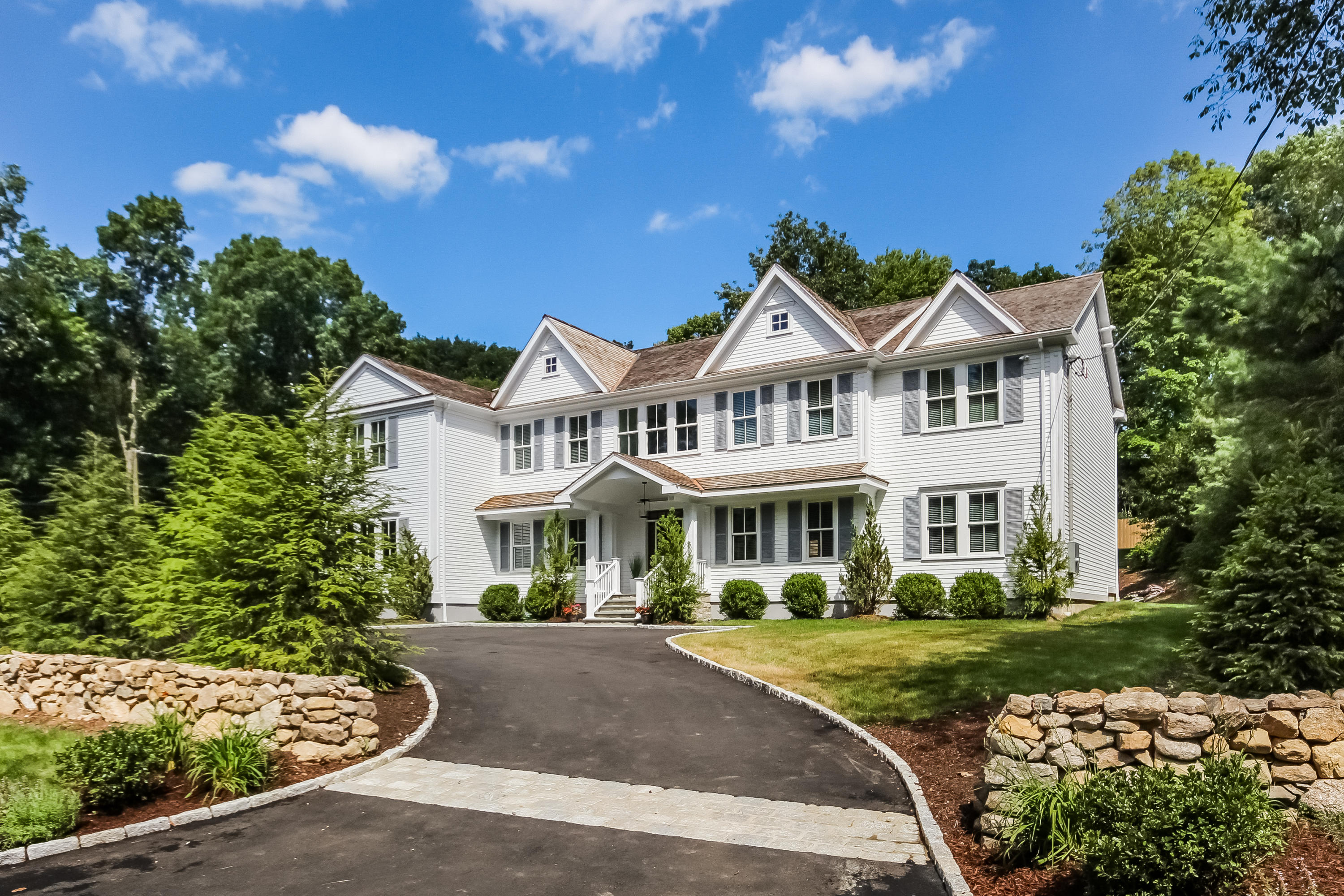 100 Leeuwarden Road Darien, CT 06820 - Photo 3 of 70 005-Front_View-3044727-large