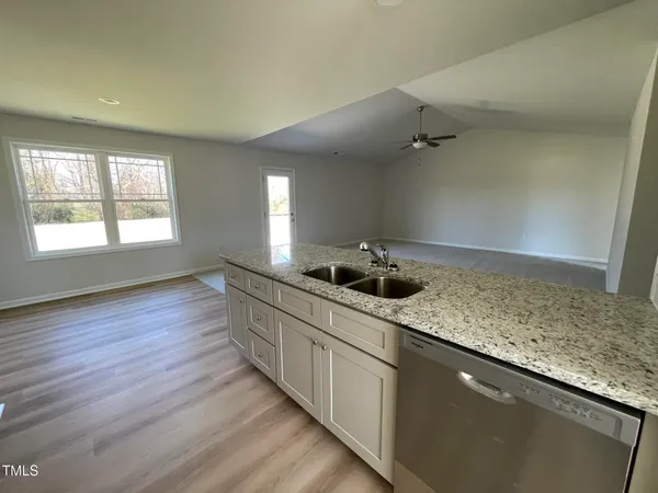 $274,900 | 83 Harvest Hls Lane, Dunn, NC 28334