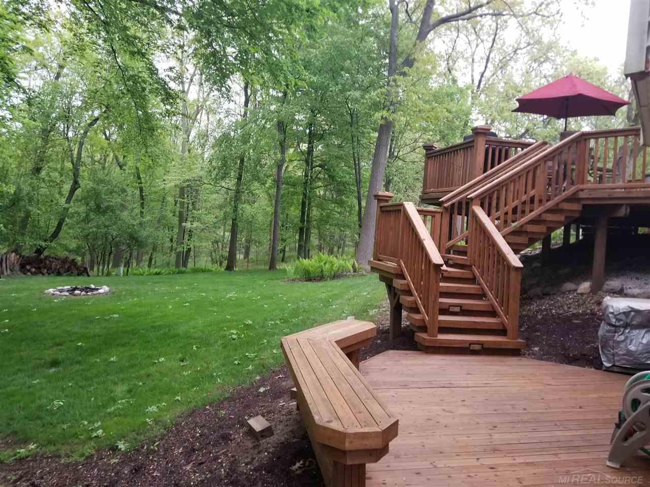 1390 East Fairview Lane Rochester, MI 48306 - Photo 4 of 29 31379171-3.JPG