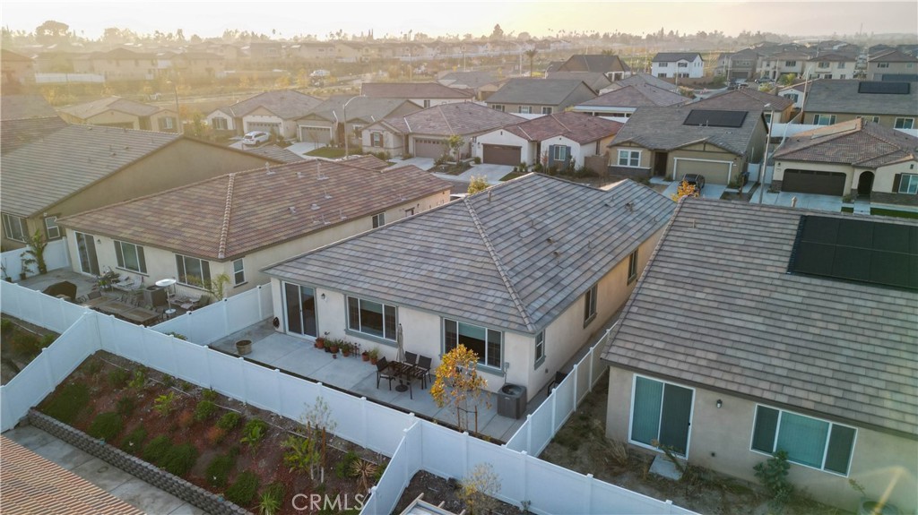 565 Hudson Way Rialto, CA 92377 - Photo 34 of 39