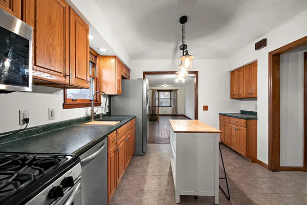 $259,900 | 203 East Lake Street, Ashkum, IL 60911