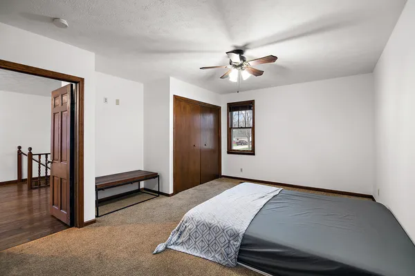 $259,900 | 203 East Lake Street, Ashkum, IL 60911