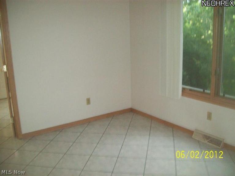 9250 Painesville Warren Road Painesville, OH 44077 - Photo 5 of 23 Gallery Image 5