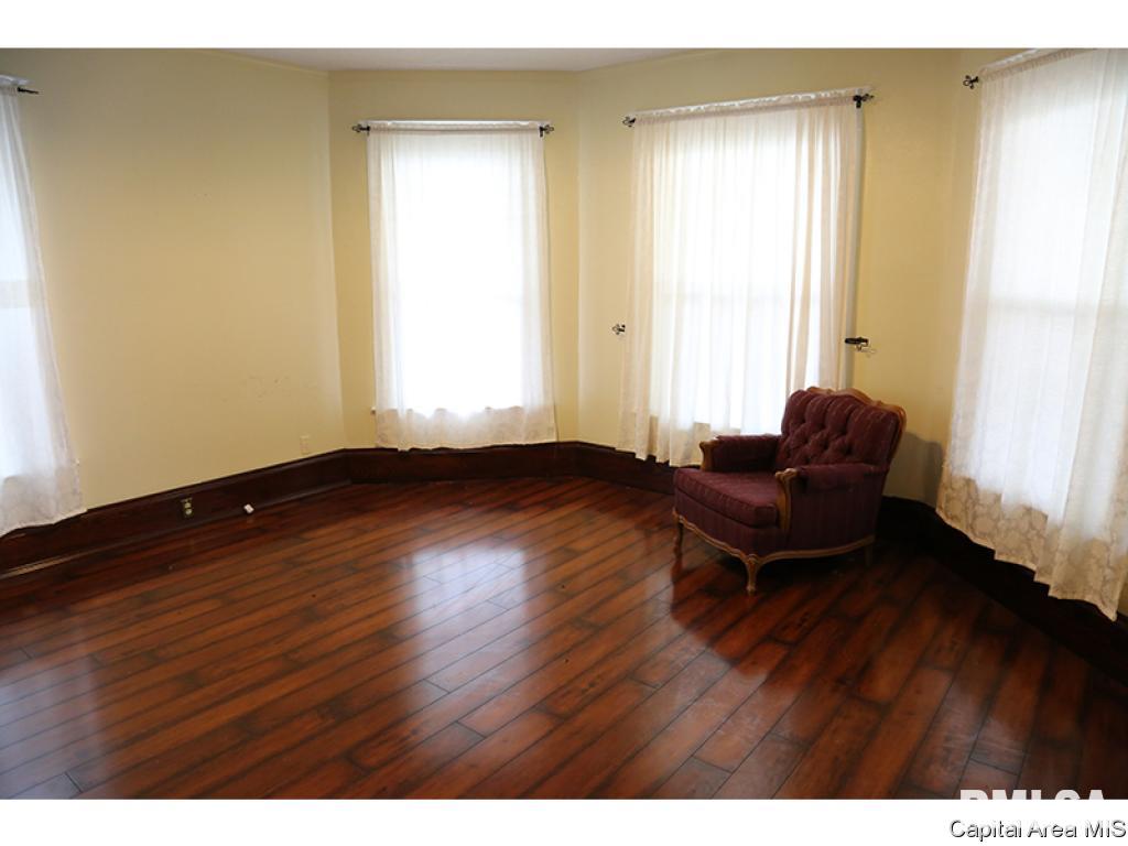 930 South 2nd Street Springfield, IL 62704 - Photo 3 of 12