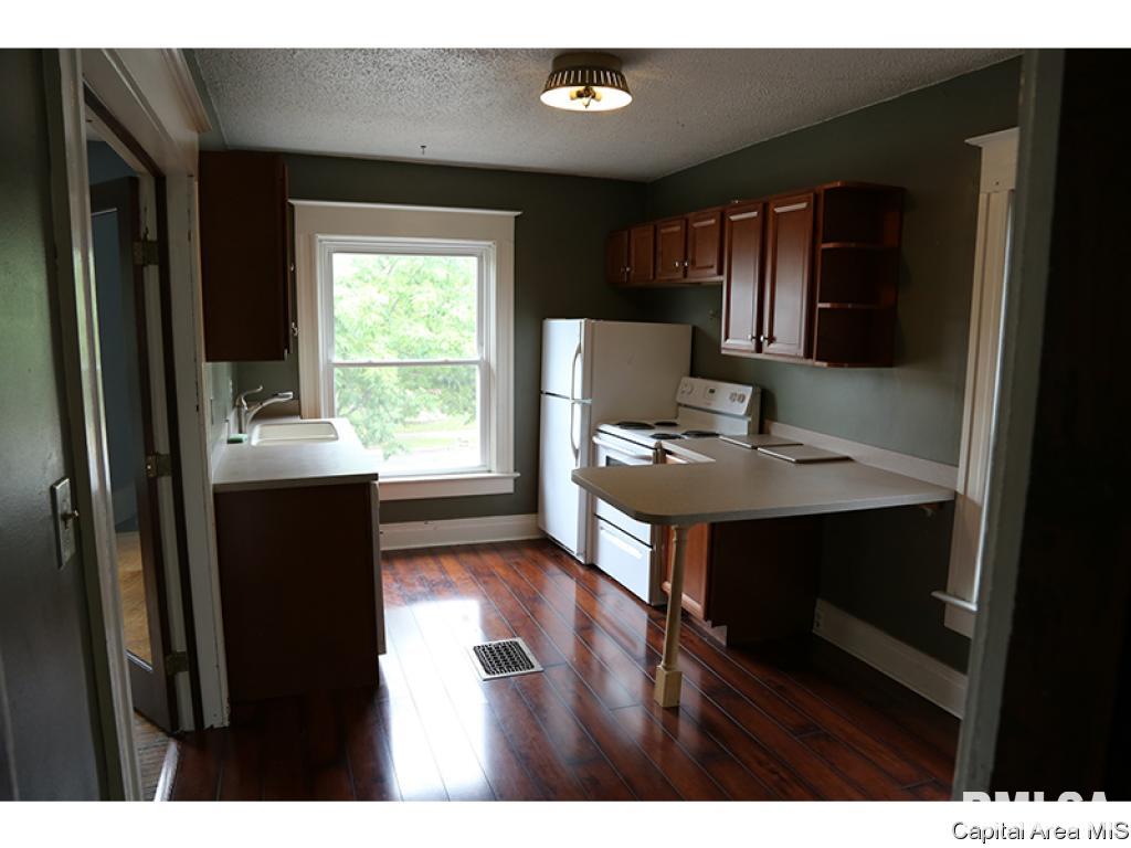 930 South 2nd Street Springfield, IL 62704 - Photo 4 of 12