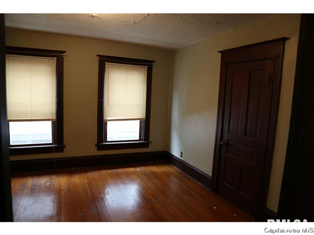 930 South 2nd Street Springfield, IL 62704 - Photo 8 of 12