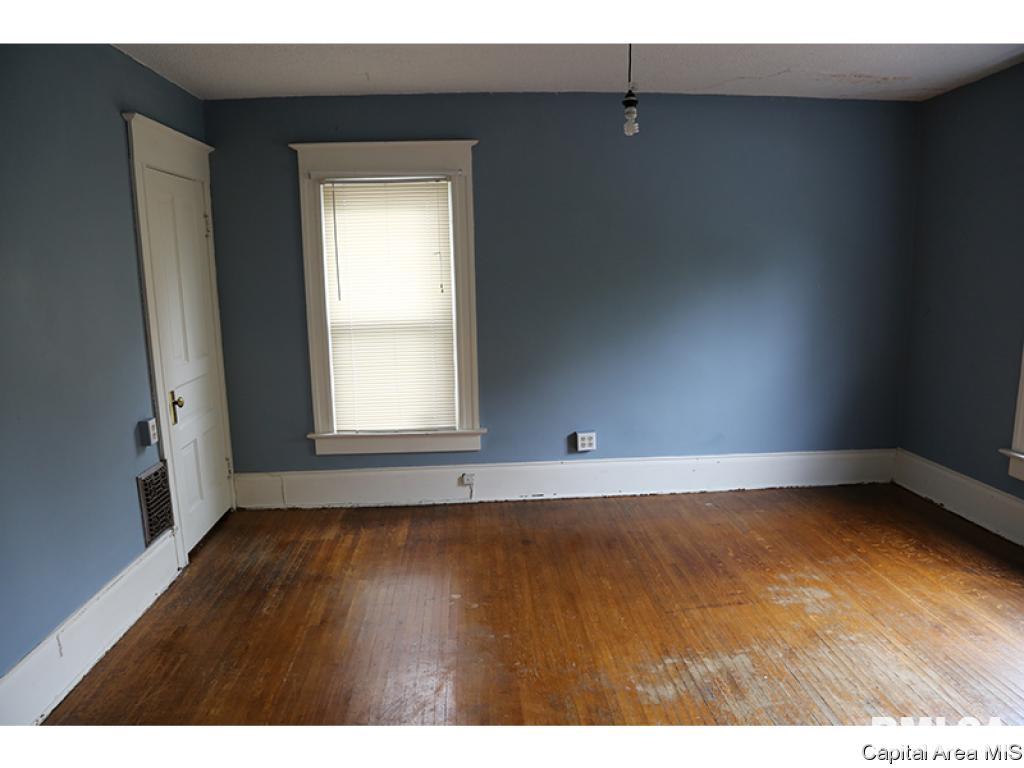 930 South 2nd Street Springfield, IL 62704 - Photo 9 of 12