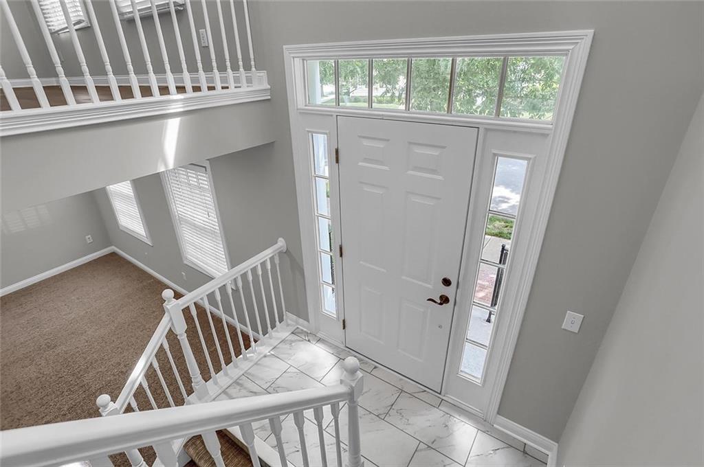 2000 Rhettsbury Street Carmel, IN 46032 - Photo 3 of 48