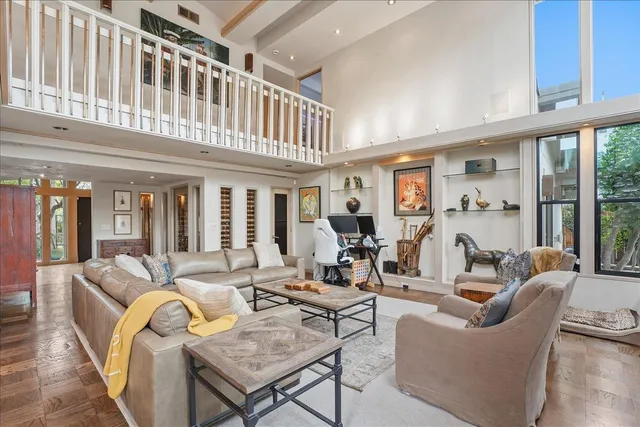 $975,000 | 741 East Hillcrest Avenue, Yuba City, CA 95991