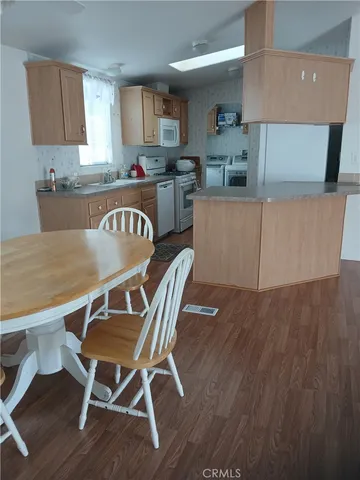 $260,000 | 28 Dover Drive, Northridge, CA 91324