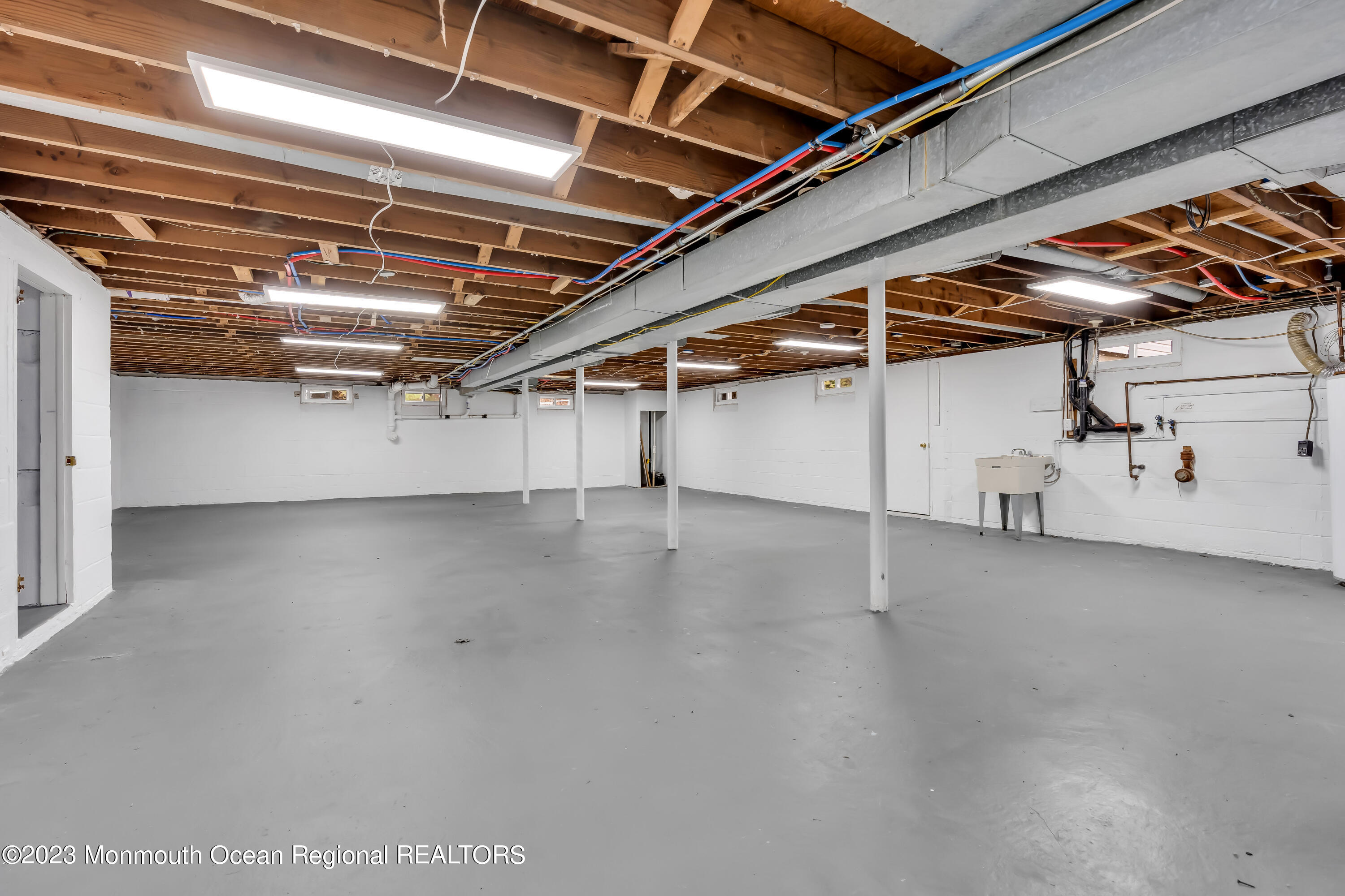 176 Bartley Road Jackson, NJ 08527 - Photo 49 of 51 a view of a garage