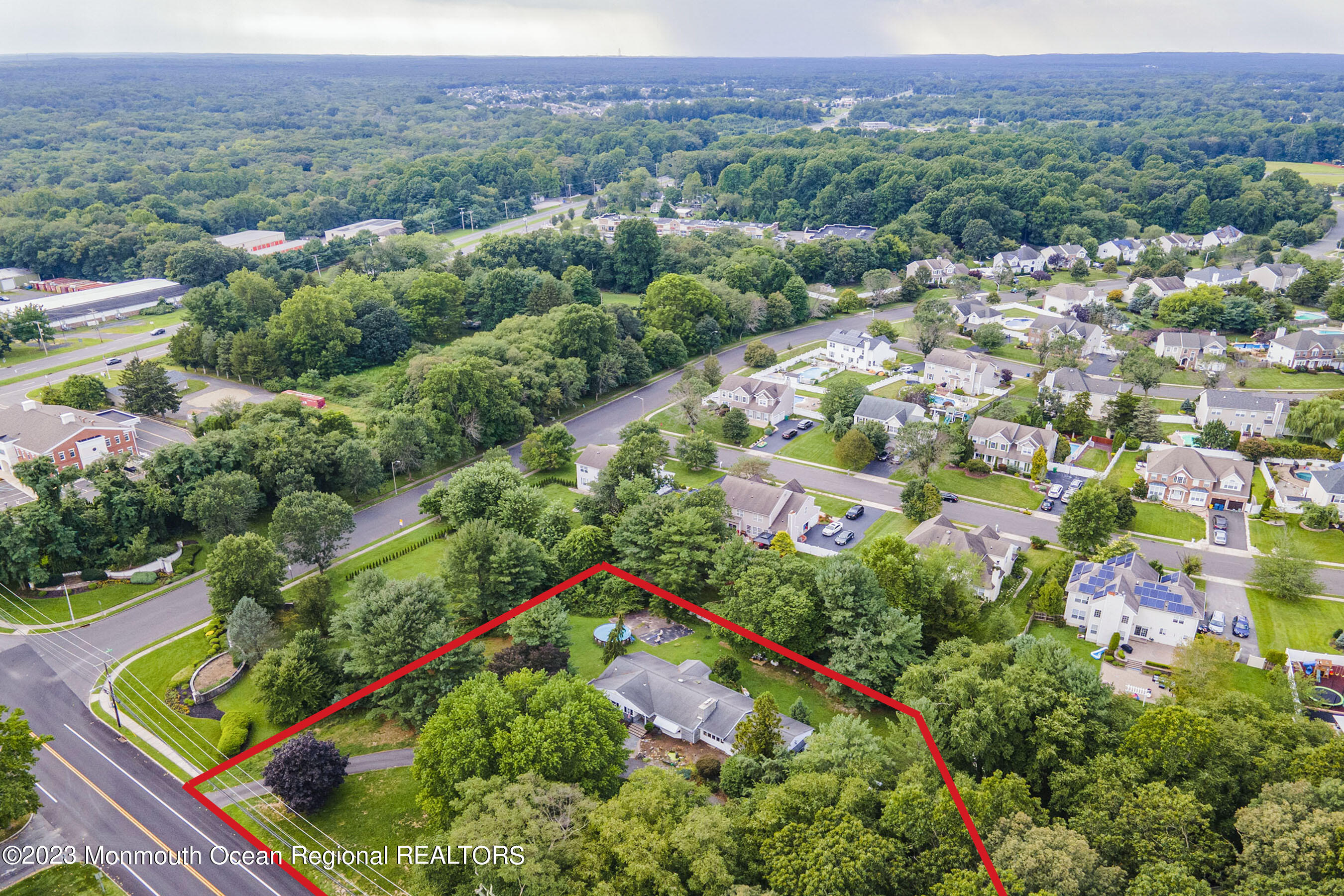 176 Bartley Road Jackson, NJ 08527 - Photo 5 of 51 FrontRightAerial outline