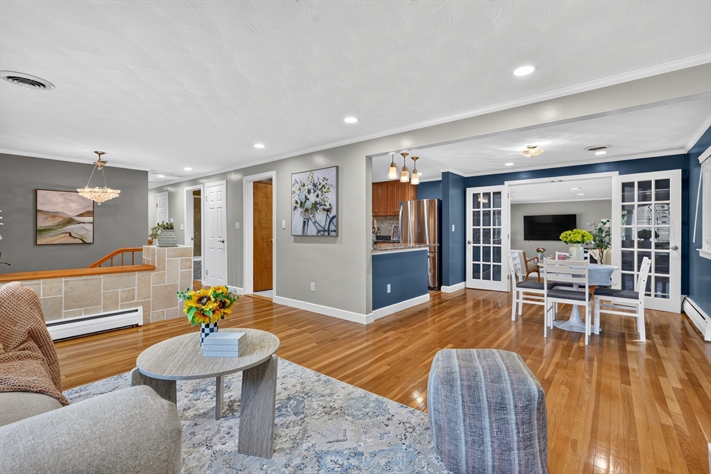 32 Bobolink Road Wellesley, MA 02481 - Photo 9 of 42