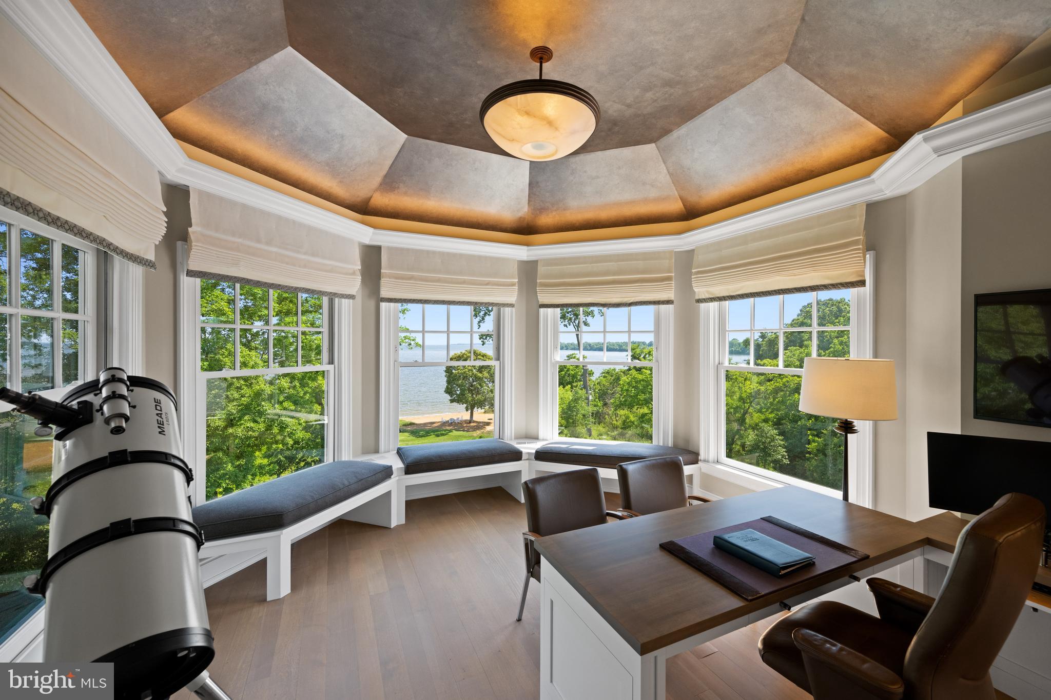 2045 Maidstone Farm Road Annapolis, MD 21409 - Photo 32 of 50 Office with window seats