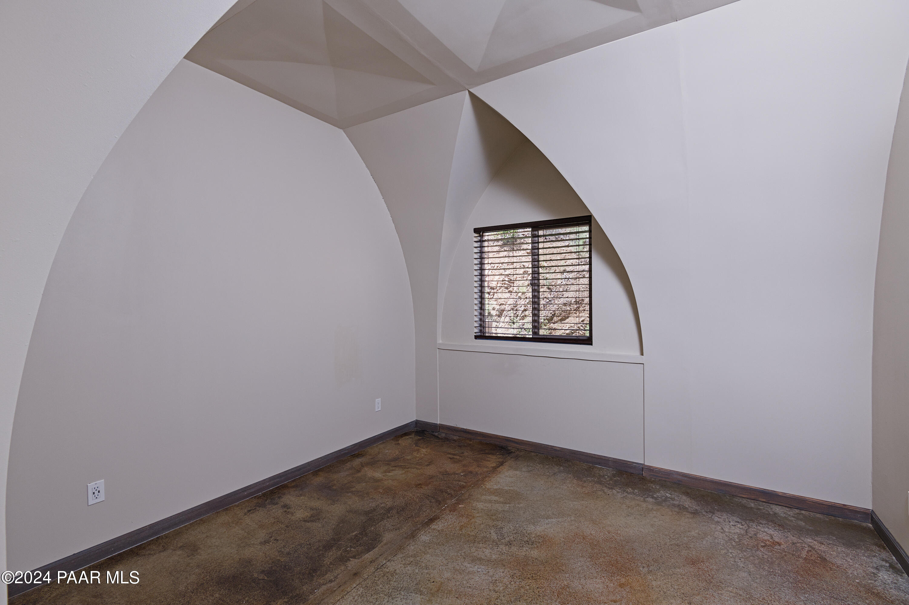 7250 Magic Mountain Road Kirkland, AZ 86332 - Photo 14 of 33 D85_8041_mls