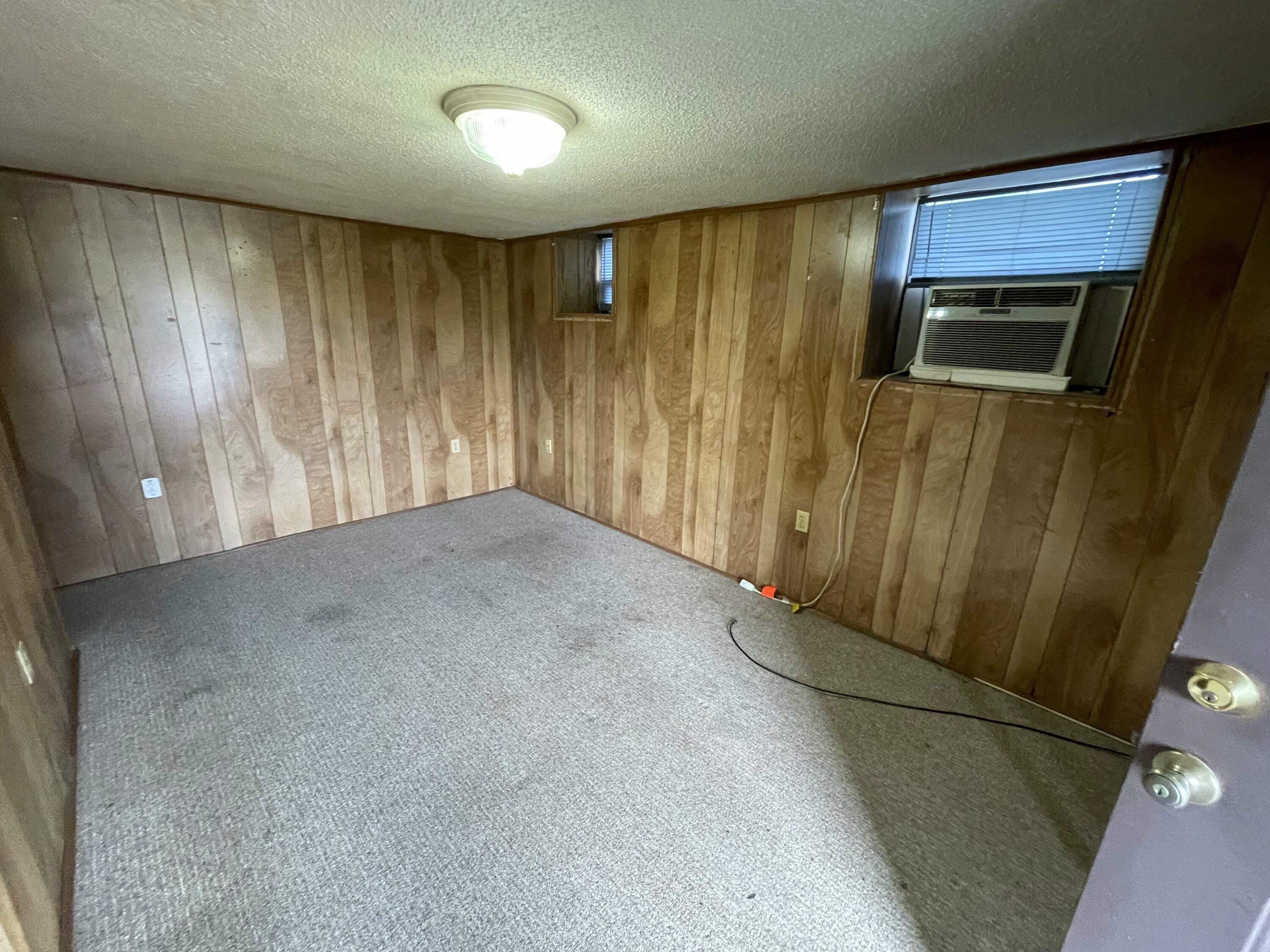 225 Rocky Branch Road Elizabethton, TN 37643 - Photo 6 of 22 09708910-C63E-4949-A7A6-AFF000F64701