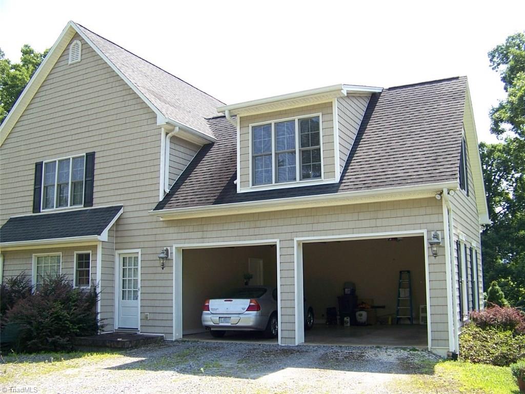 156 Cadle Ford Road Mount Airy, NC 27030 - Photo 5 of 25 Gallery Image 5