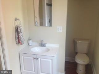 4710 Somerset Road Riverdale, MD 20737 - Photo 11 of 17 Bath