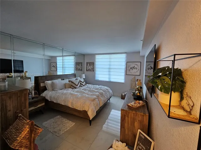 $4,000 | 2501 South Ocean Drive, Unit 1115, Hollywood, FL 33019