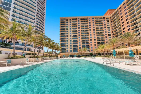 $4,000 | 2501 South Ocean Drive, Unit 1115, Hollywood, FL 33019