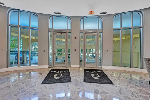 $4,000 | 2501 South Ocean Drive, Unit 1115, Hollywood, FL 33019