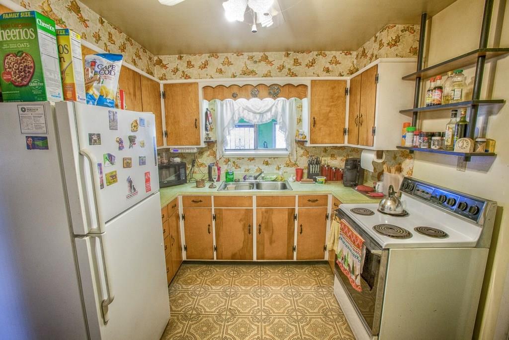 11730 Vandergriff Road Indianapolis, IN 46239 - Photo 3 of 19