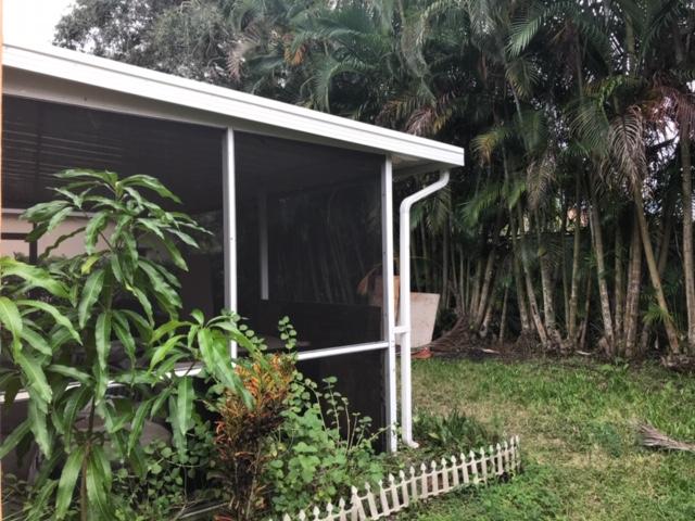 1072 Aspri Way Riviera Beach, FL 33418 - Photo 3 of 26 IMG_6523