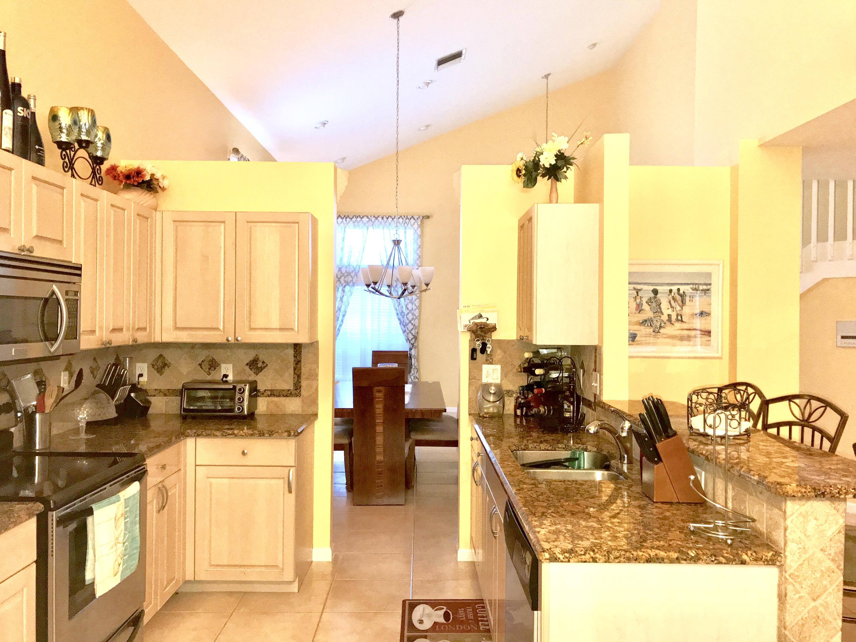 1072 Aspri Way Riviera Beach, FL 33418 - Photo 5 of 26 IMG_6654