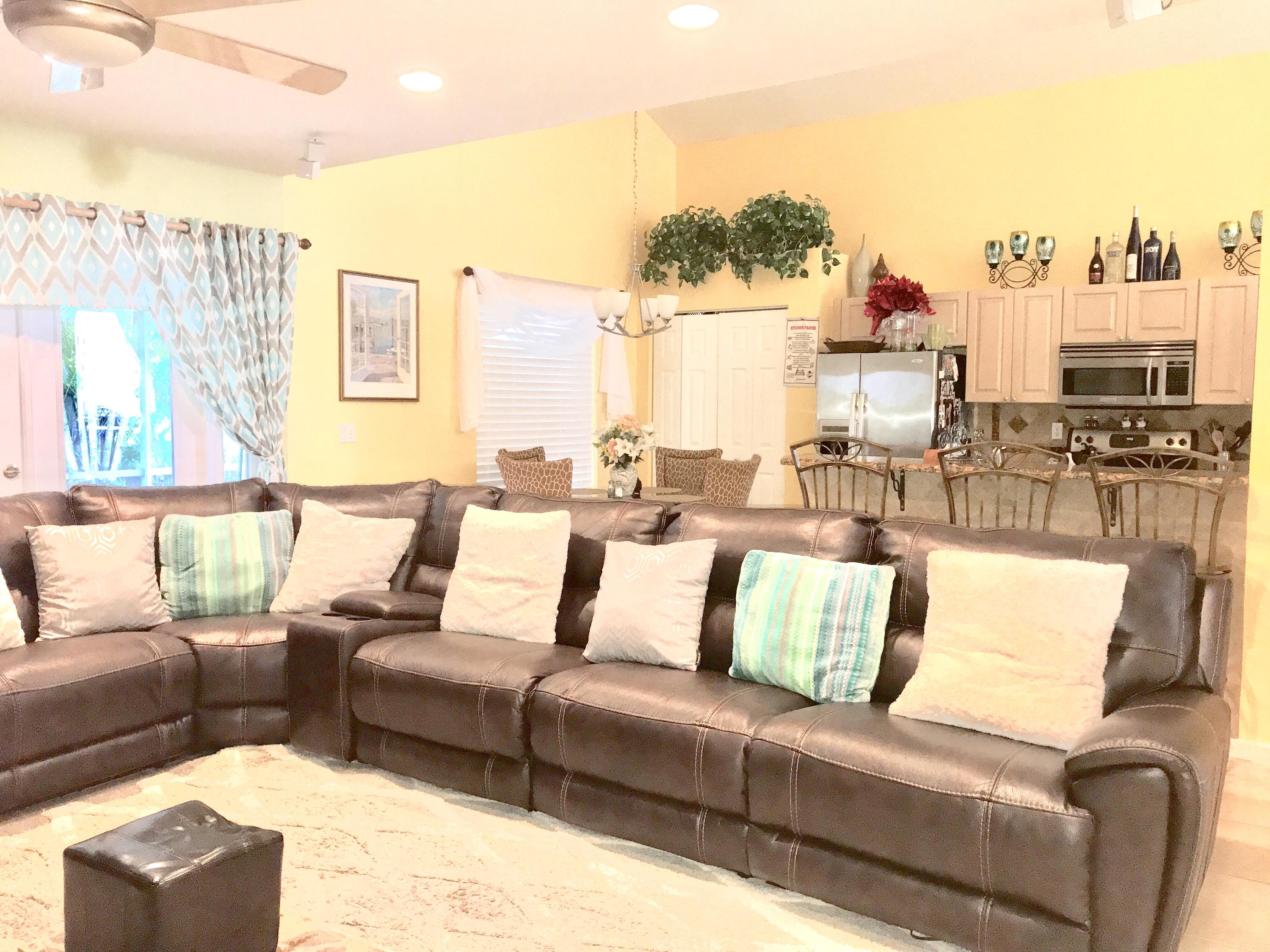 1072 Aspri Way Riviera Beach, FL 33418 - Photo 7 of 26 IMG_6666