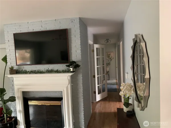 $3,800 | 22855 16th Avenue South, Des Moines, WA 98198