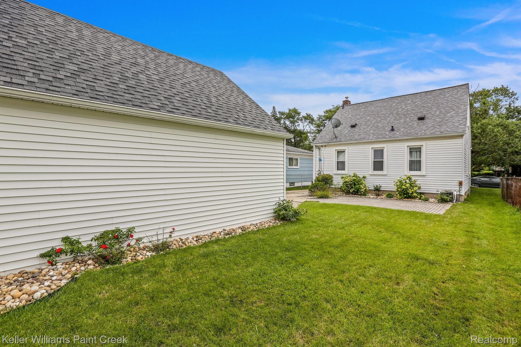 1246 Eaton Road Berkley, MI 48072 - Photo 25 of 26 Detached Garage