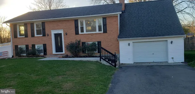 $2,600 | 123 Little Whim Road, Fredericksburg, VA 22405